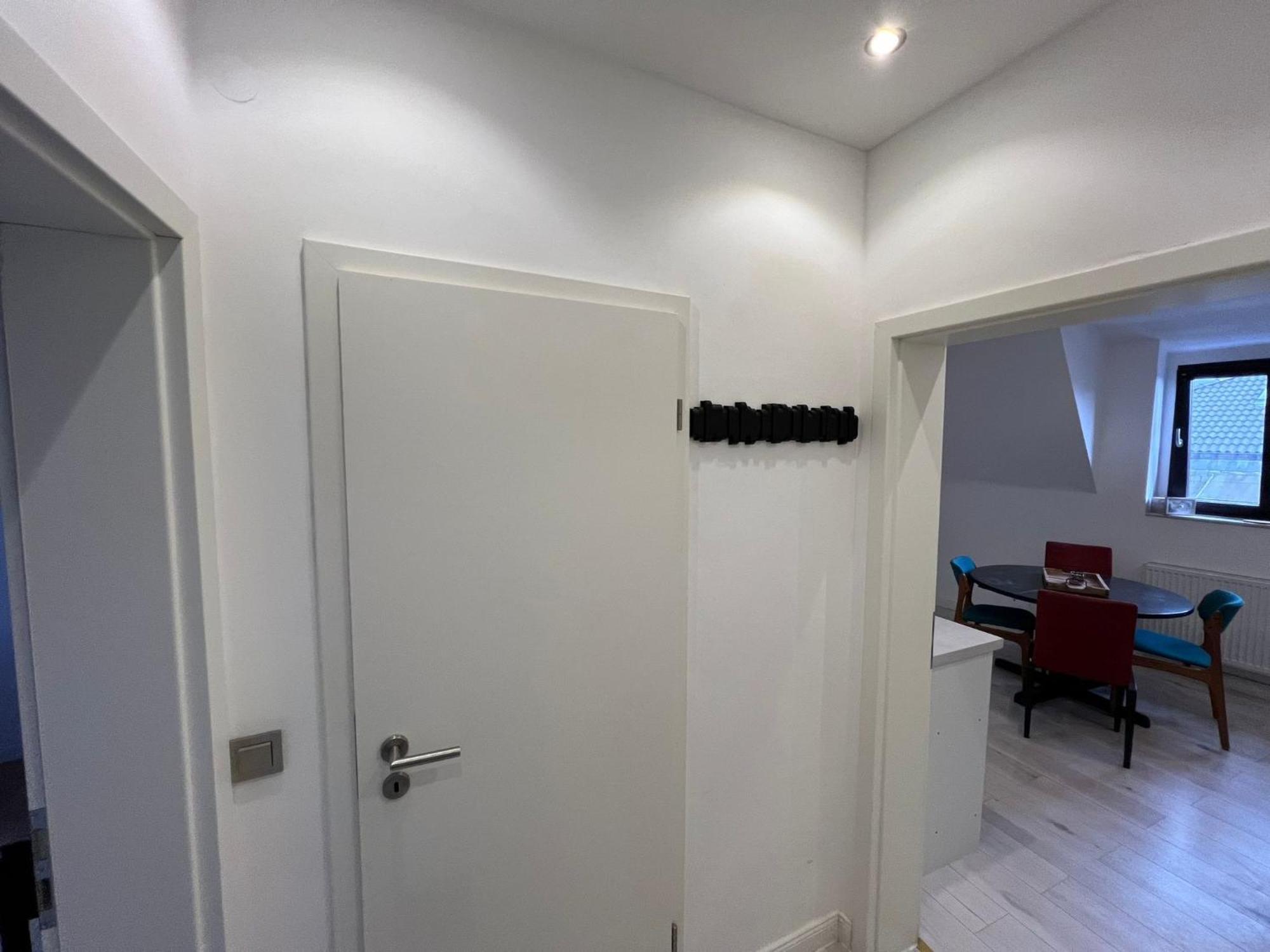 Wu Flats Apartment วุปปาทัล ภายนอก รูปภาพ