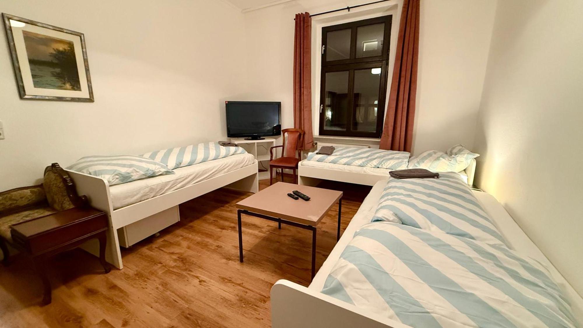 Wu Flats Apartment วุปปาทัล ภายนอก รูปภาพ