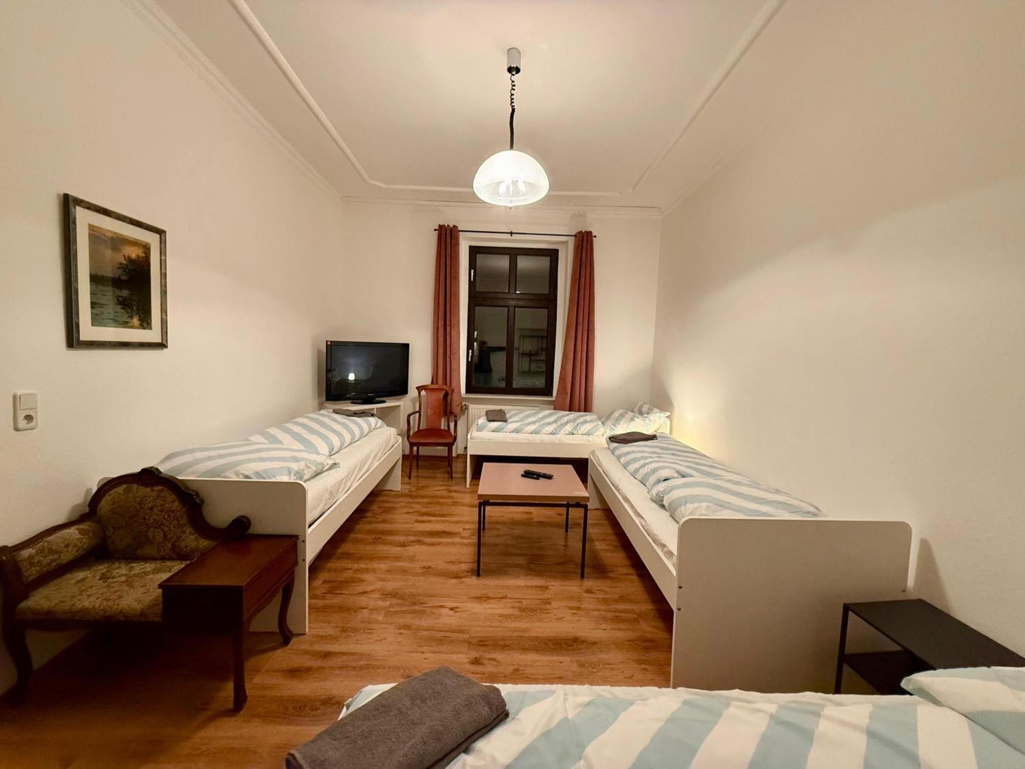 Wu Flats Apartment วุปปาทัล ภายนอก รูปภาพ