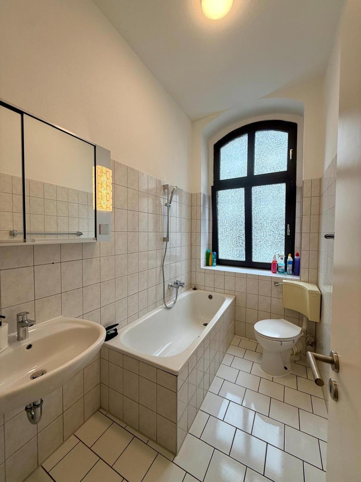 Wu Flats Apartment วุปปาทัล ภายนอก รูปภาพ